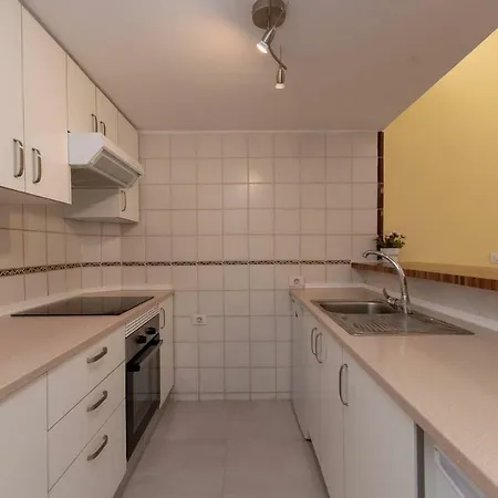 Central Apartment Chayofa
